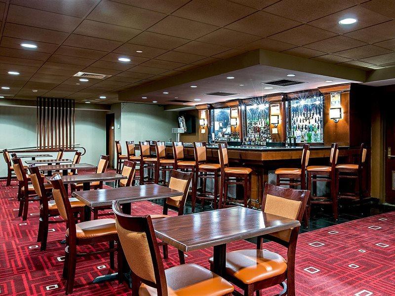 Crowne Plaza Newark Airport By Ihg Hotel Елизабет Екстериор снимка