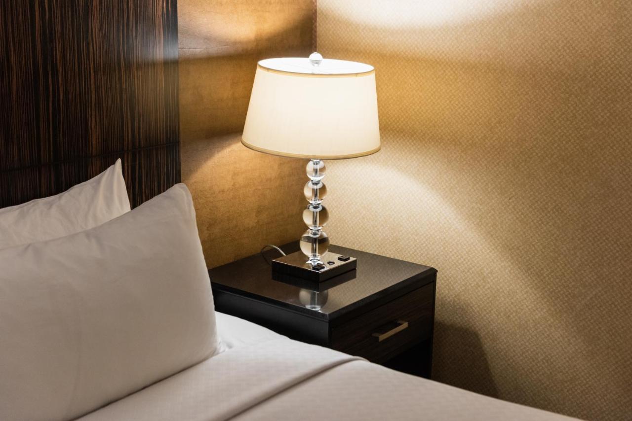 Crowne Plaza Newark Airport By Ihg Hotel Елизабет Екстериор снимка