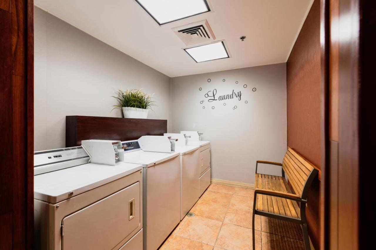Crowne Plaza Newark Airport By Ihg Hotel Елизабет Екстериор снимка