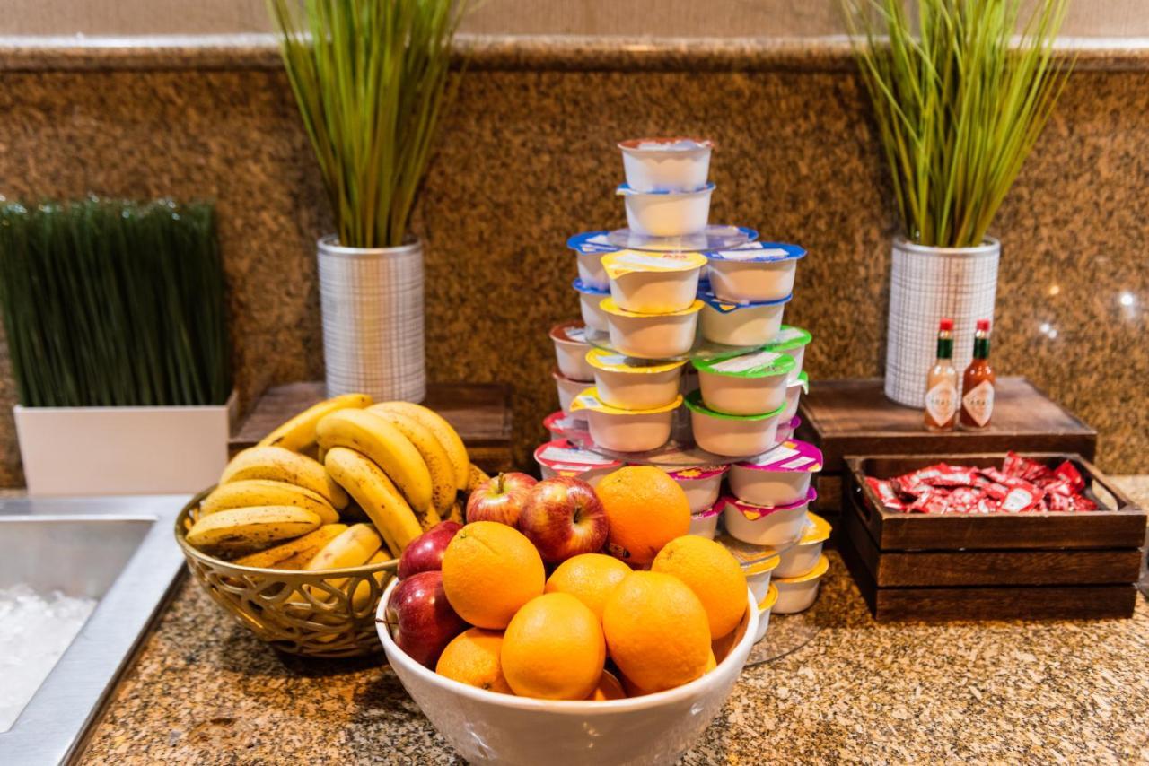 Crowne Plaza Newark Airport By Ihg Hotel Елизабет Екстериор снимка