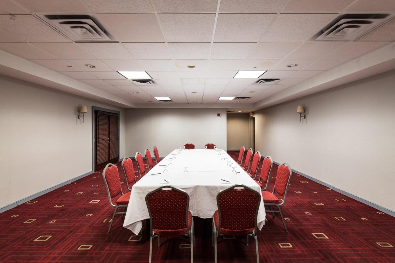 Crowne Plaza Newark Airport By Ihg Hotel Елизабет Екстериор снимка